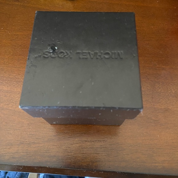 Michael kors watch - Picture 5 of 5